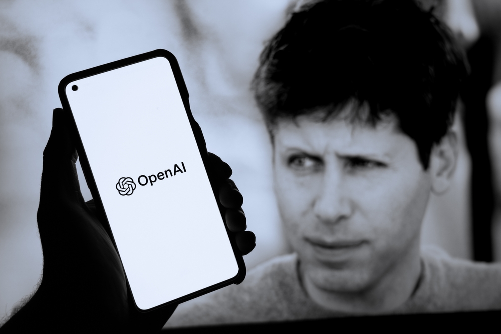  آبل ترد على اتهامات إيلون ماسك بتفضيل OpenAI في متجر التطبيقات