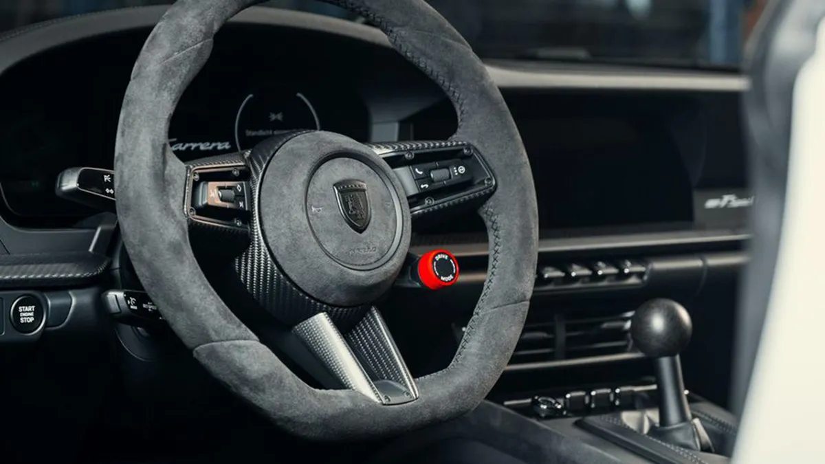  بورش 911  الجديدة تتميز بجهاز تغيير التروس من خشب عمره آلاف السنين