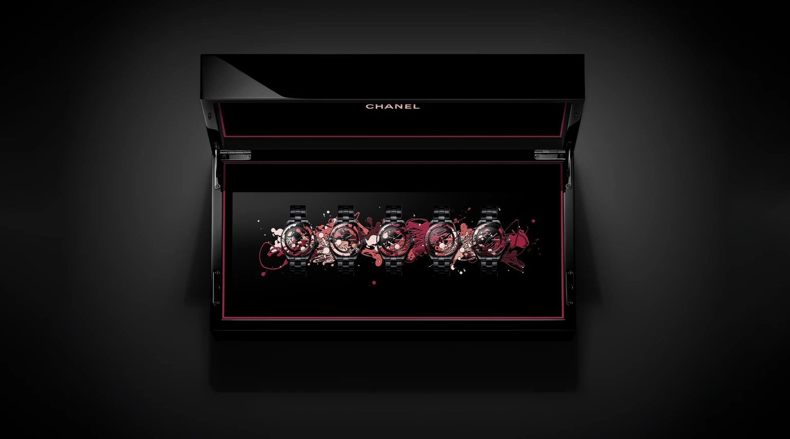 ساعة J12 Box Dripping Art من Chanel