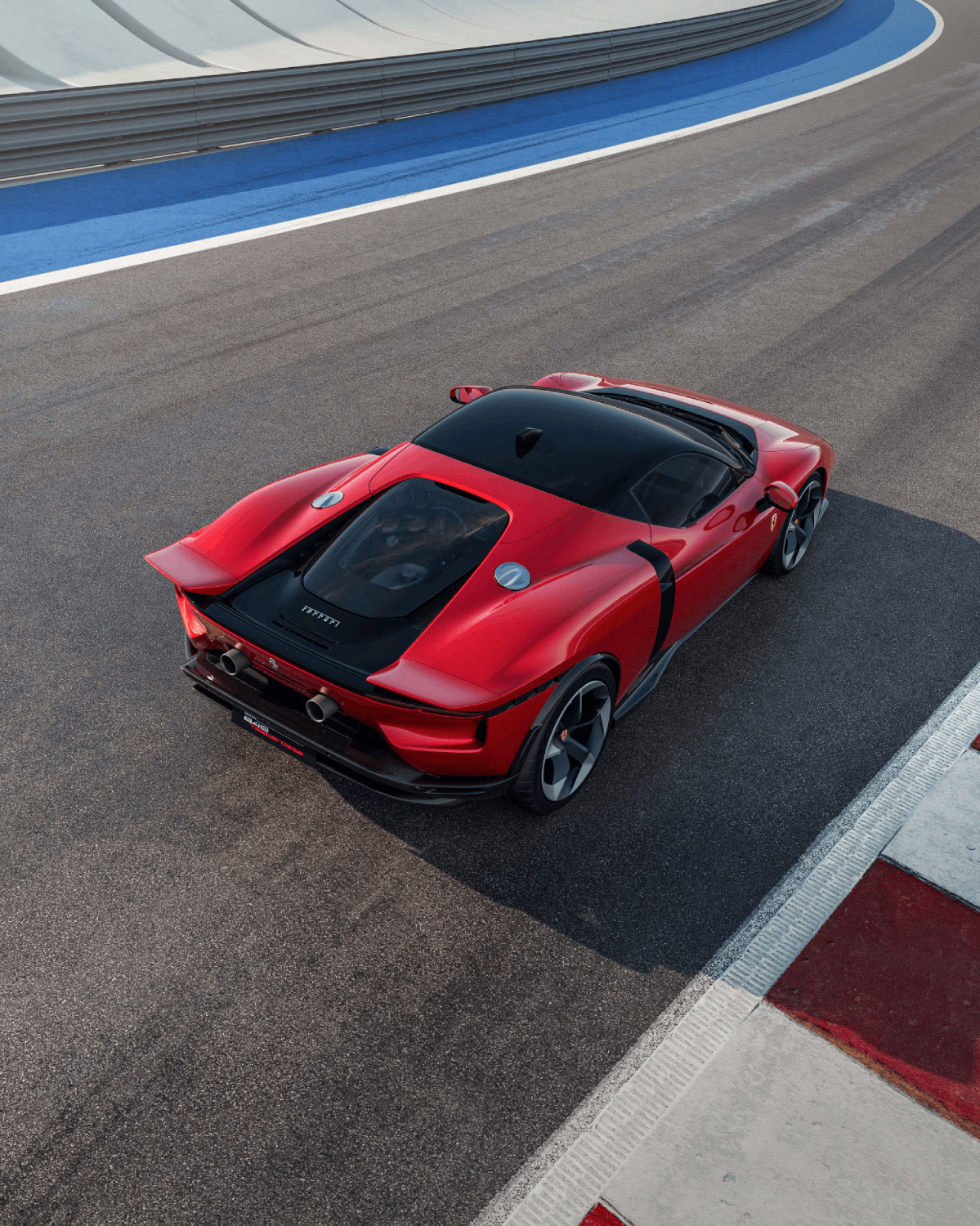 خطوط 849 Testarossa الخارجية على جمالها، إلا أنها لا تروي كل الحكاية، فالأهم في هذه السيارة هو المضمون وليس الشكل