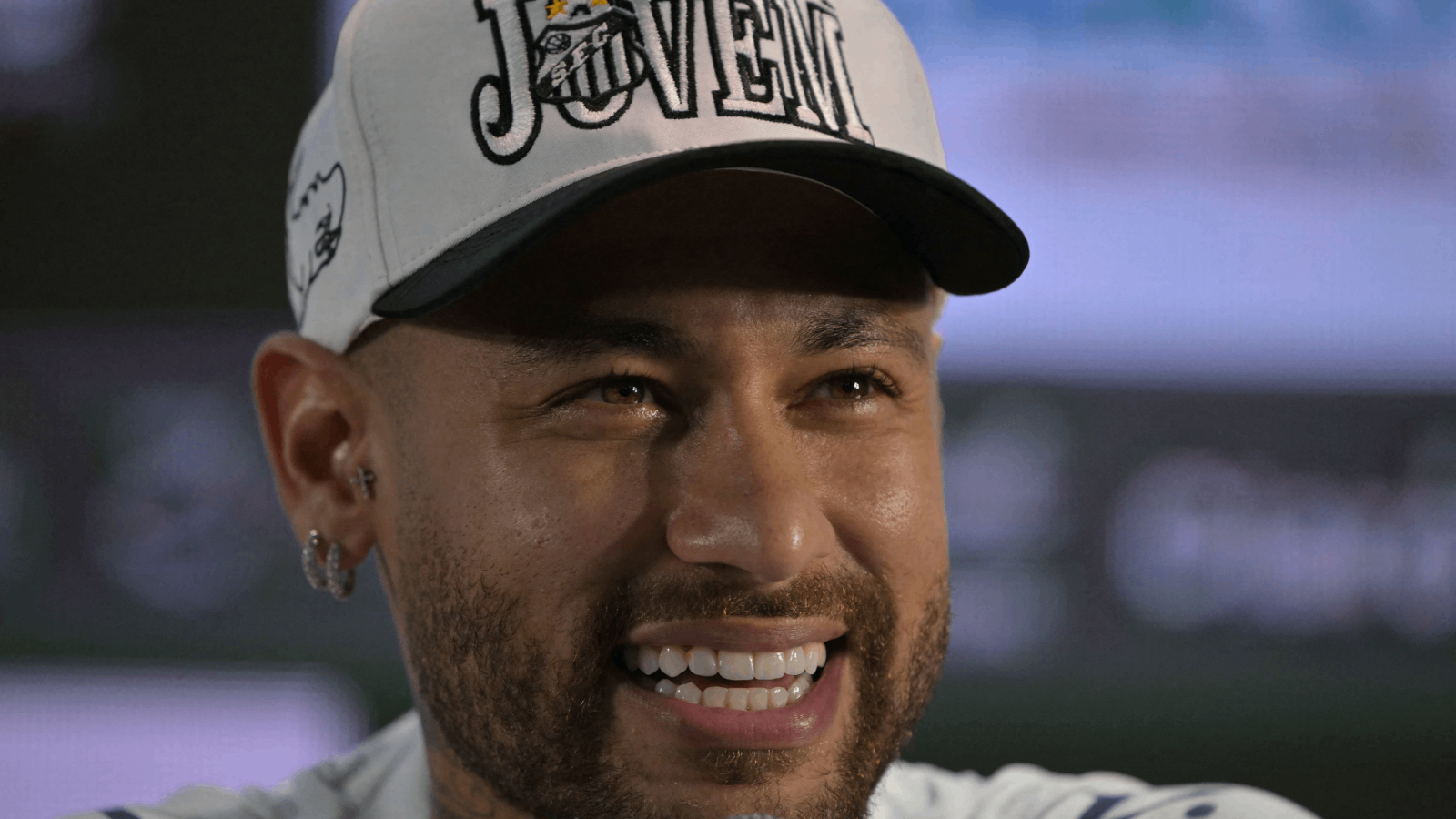 تقدر بالمليارات.. رجل أعمال يوصي بثروته لنيمار دا سيلفا