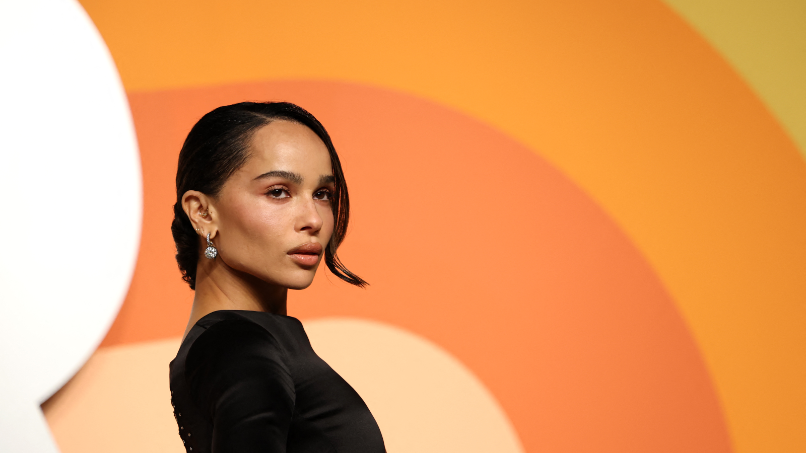 هاري ستايلز وزوي كرافيتز يثيران الجدل بعد ظهورهما معًا في روما