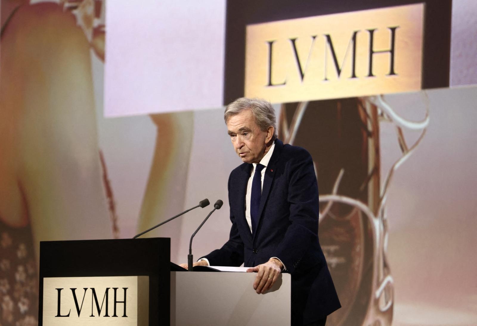 معركة جديدة في عالم الرفاهية: LVMH تتبرأ من اتهامات هيرمس