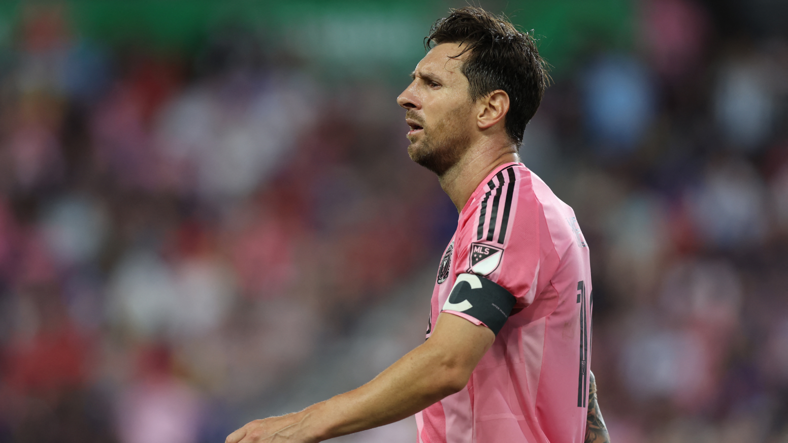 ليونيل ميسي في مرمى العقوبات.. ماذا حدث في مباراة النجوم؟