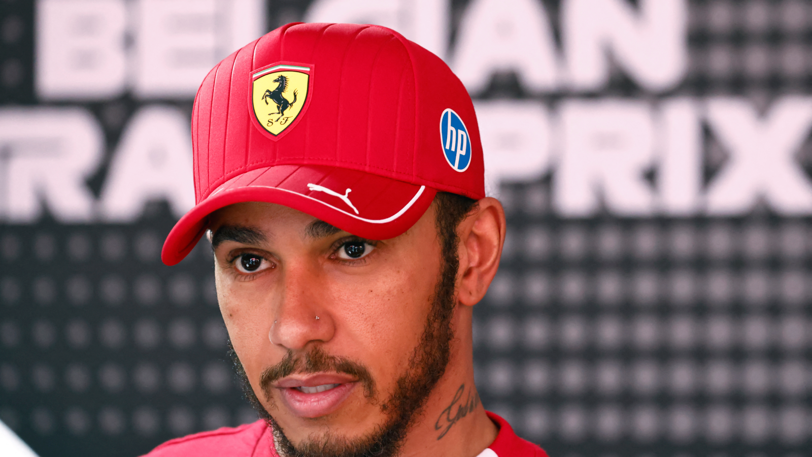 لويس هاميلتون يعلن عن إلغاء كافة أعماله بسبب إطلاق GTA 6 (فيديو)