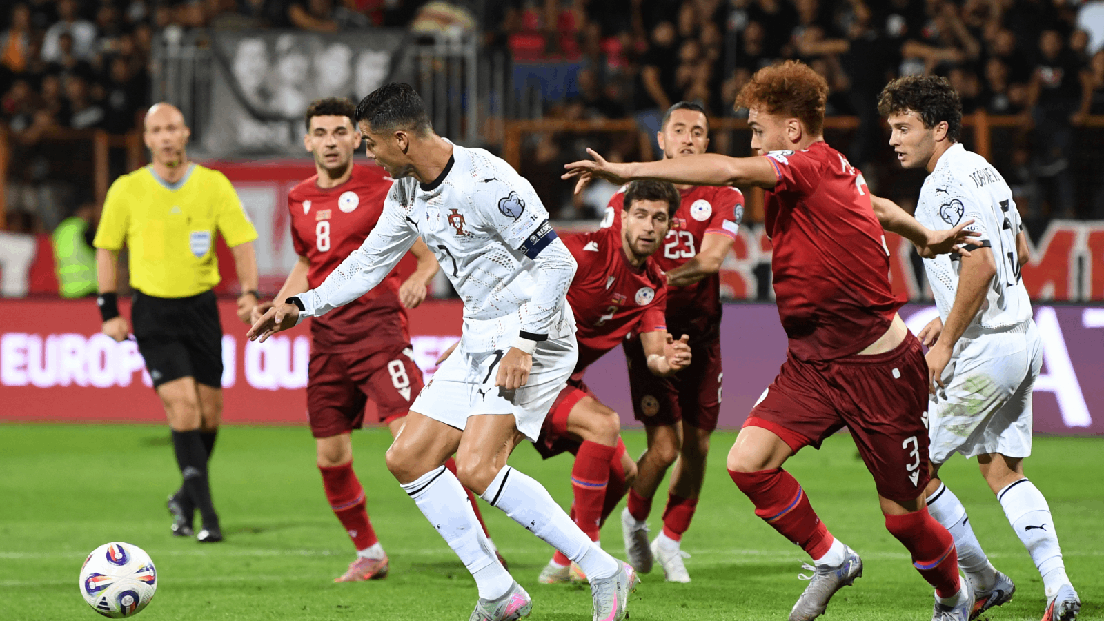 رونالدو يقود هجوم البرتغال أمام المجر في تصفيات مونديال 2026