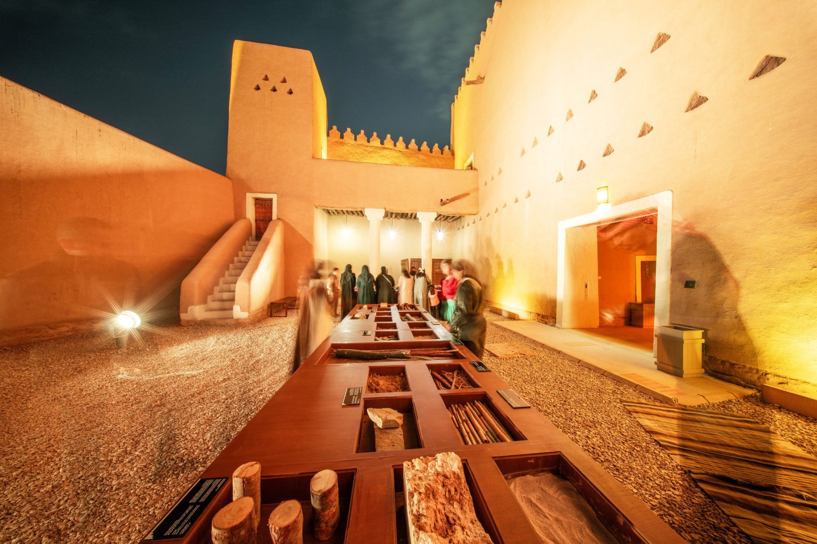 مهرجان طين