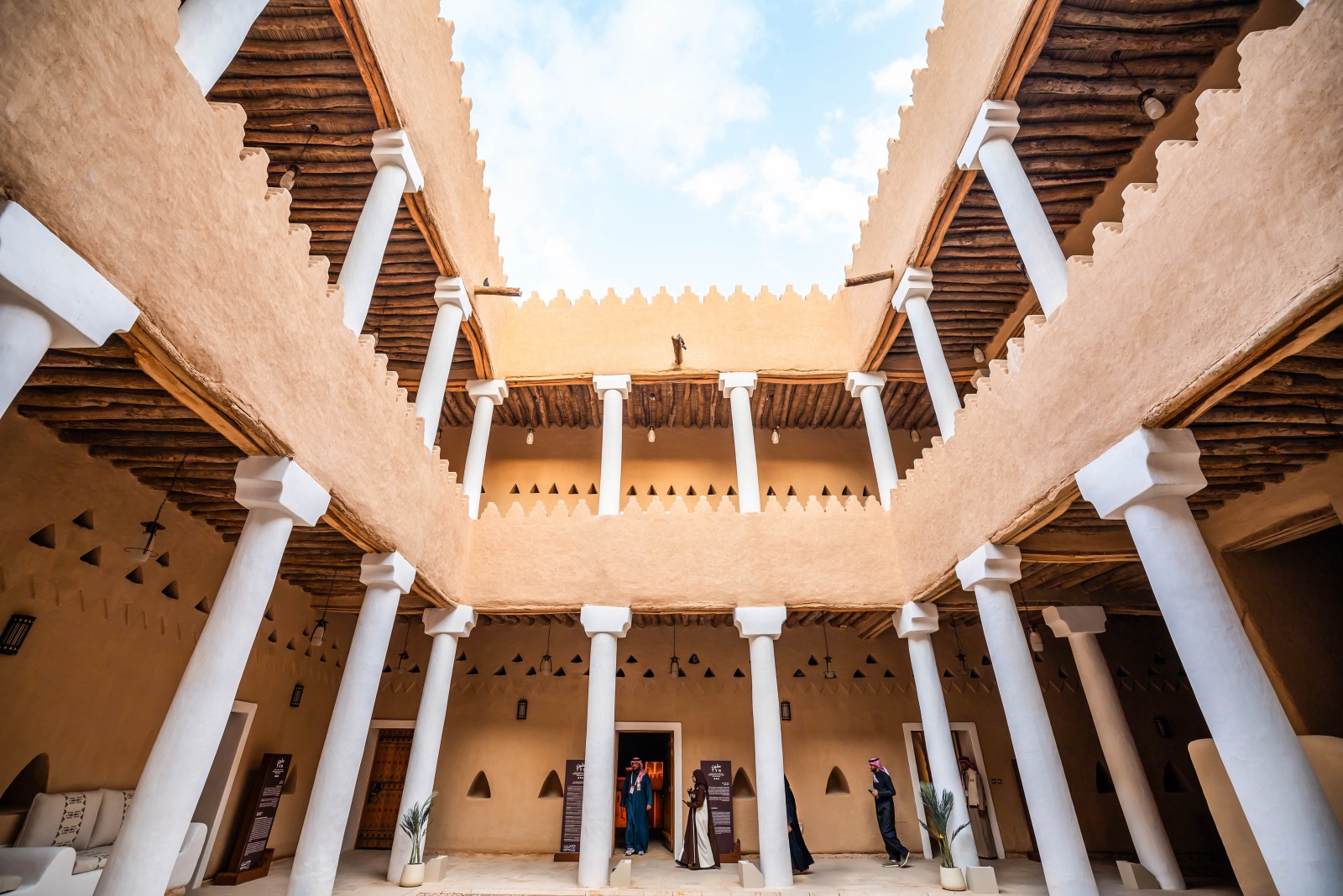 مهرجان طين