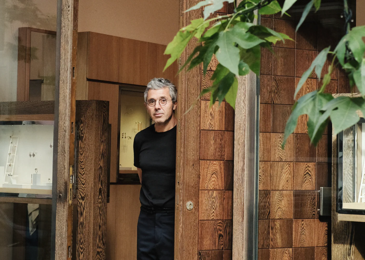 مصمم المجوهرات اللبناني سليم مُزنّر Selim Mouzannar