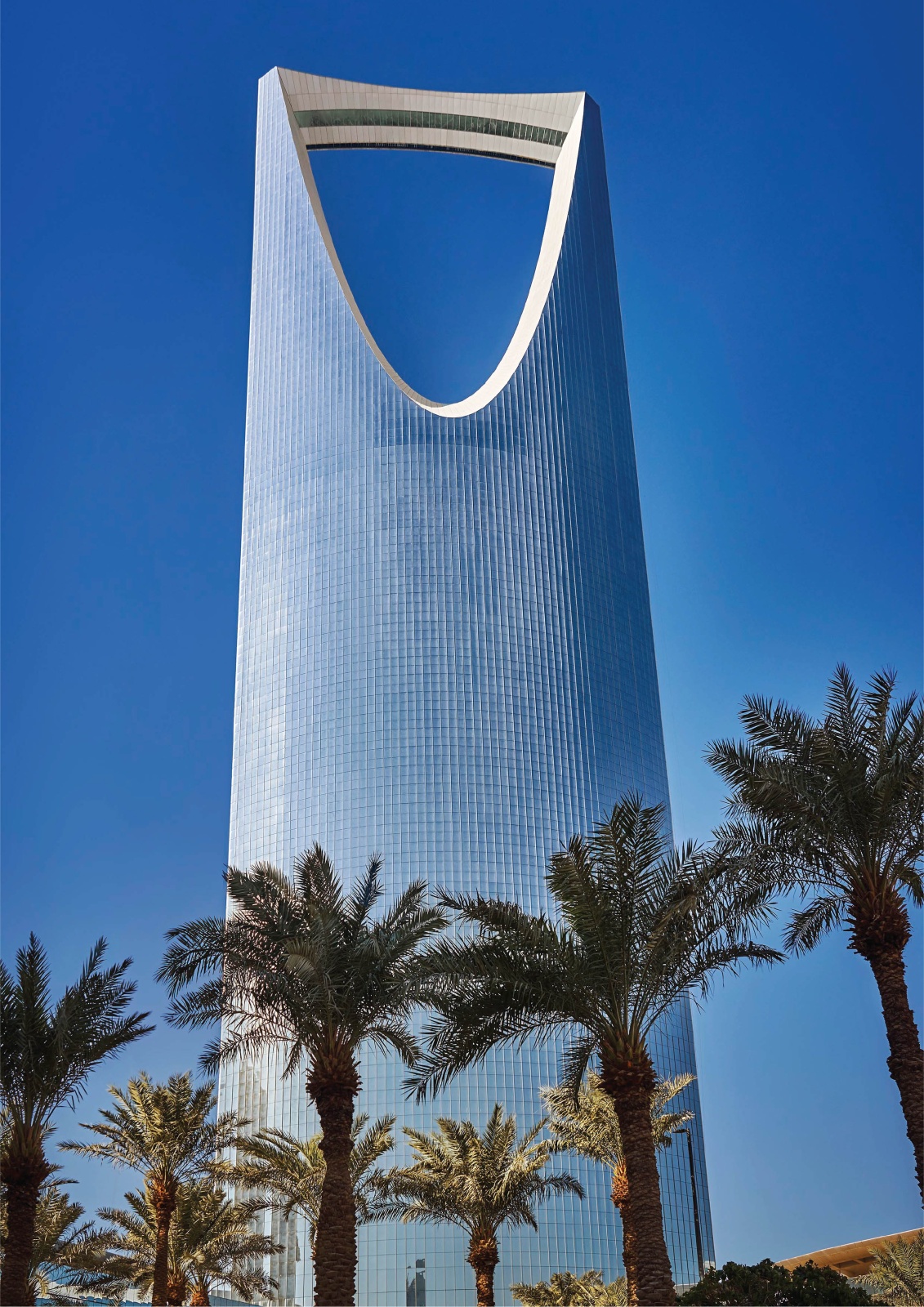 برج المملكة.. أيقونة معمارية تحتضن تجربة فورسيزونز الفاخرة