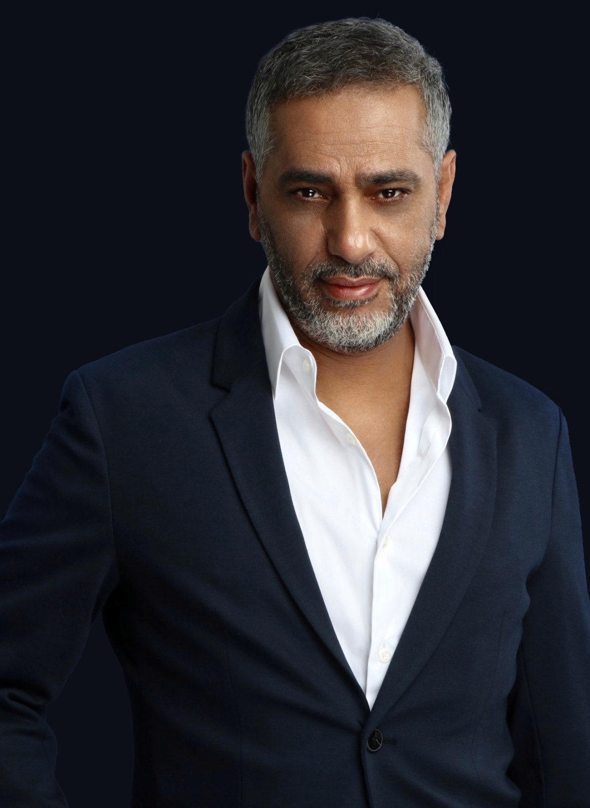 عودة فضل شاكر فنيًا عبر تعاون مع بنش مارك السعودية 