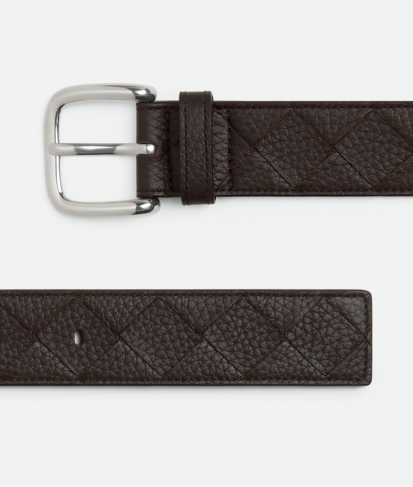 حزام من بوتيجا فينيتا Bottega Veneta بنمط Intrecciato Taurillon حزام من بوتيجا فينيتا Bottega Veneta بنمط Intrecciato Taurillon