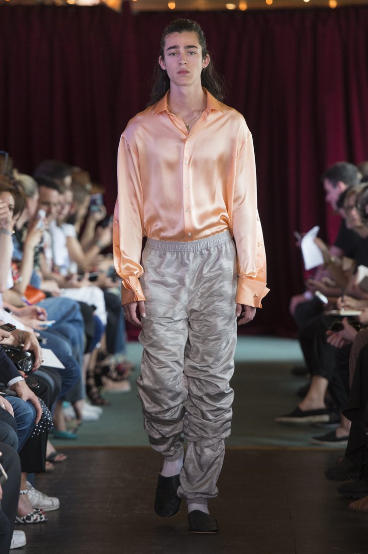 إطلالة من مجموعة ربيع وصيف 2017