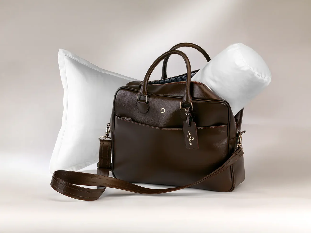 وسادة سفر من علامة دوما Dumas بنمط Evasion 