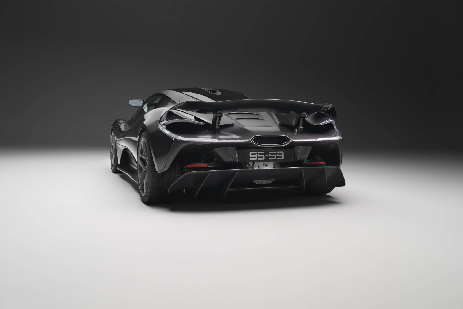 تأثر تصميم السيارة إلى حد بعيد بتصاميم سيارات Mclaren -المصدر: Lanzante