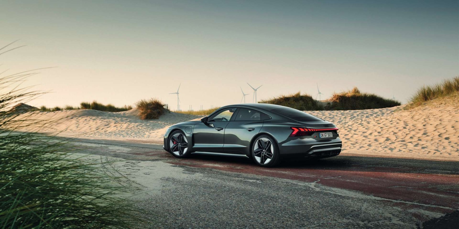 تتمتع E tron بزوج من المحركات الكهربائية مع  نظام للدفع الرباعي - المصدر: Audi