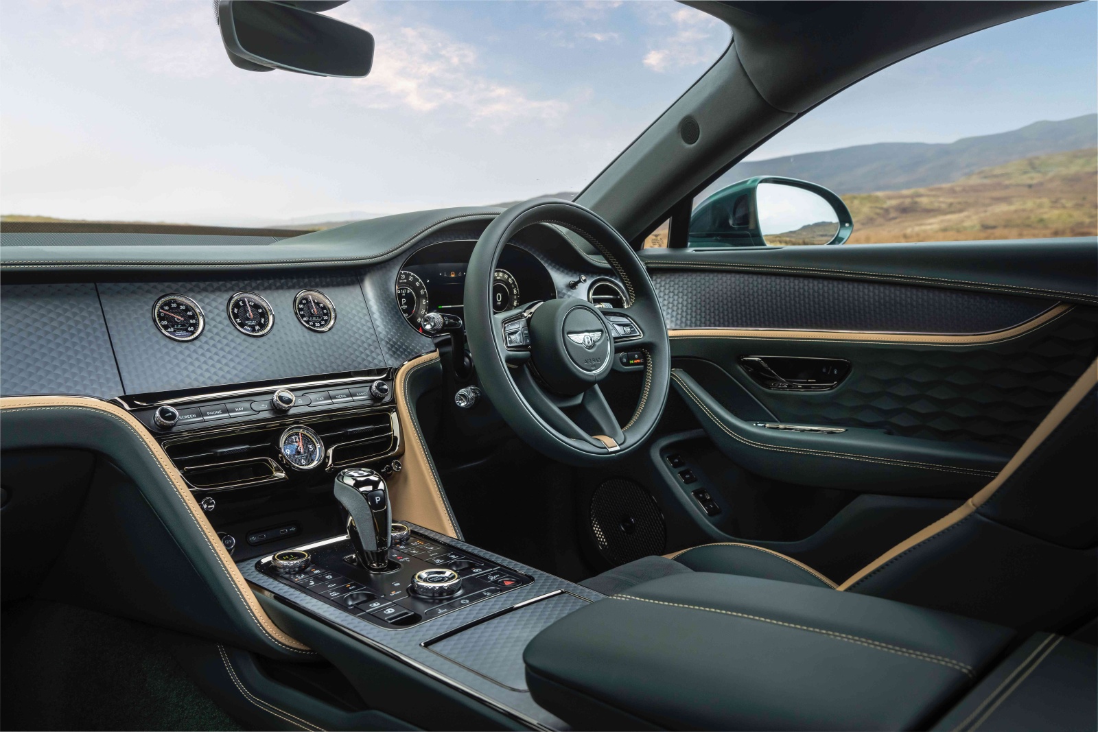 الروح الرياضية الشبابية تسيطر على المقصورة - المصدر: Bentley