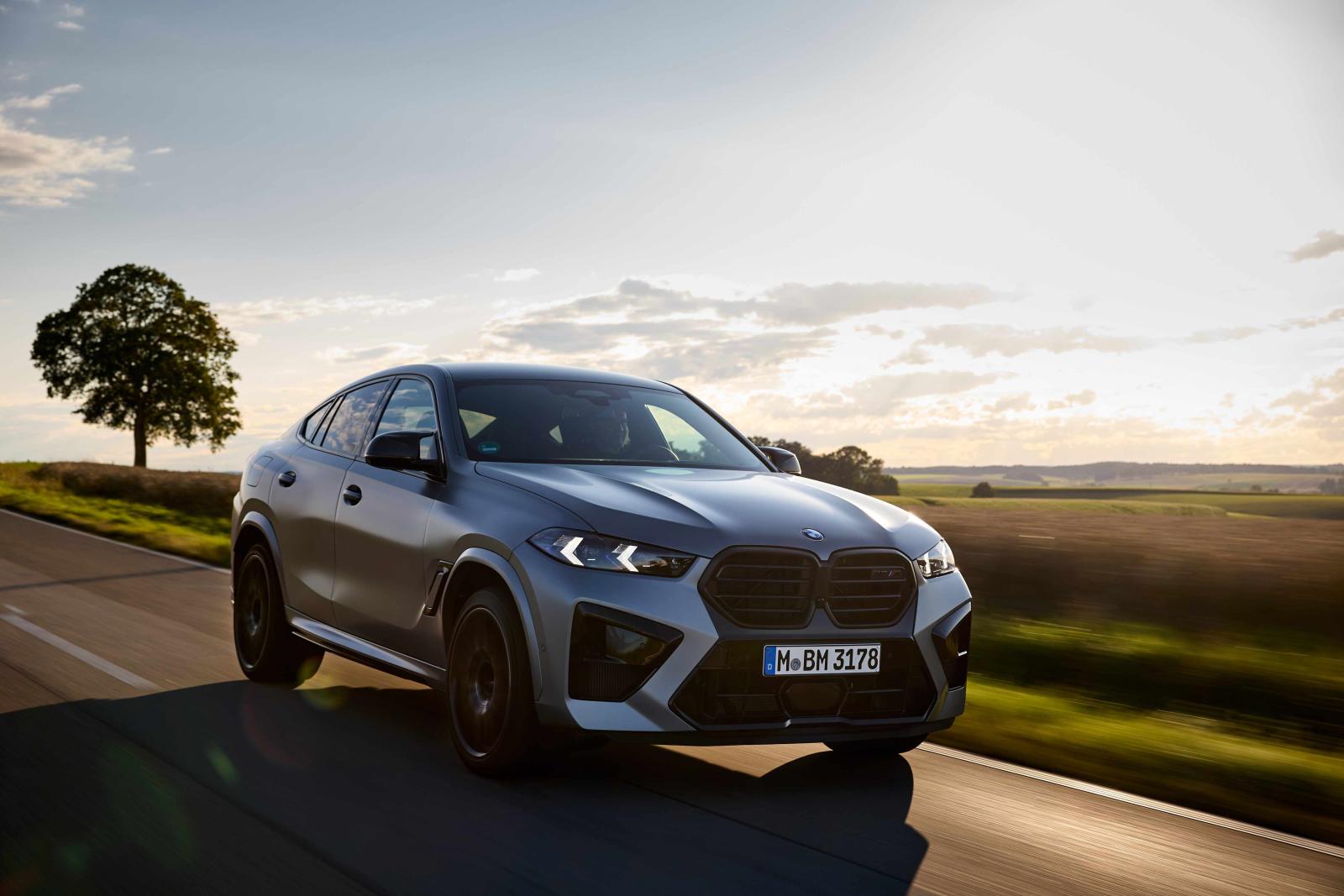 تسيطر الخطوط الرياضية المفتولة العضلات على جسم BMW X6 M - المصدر: BMW