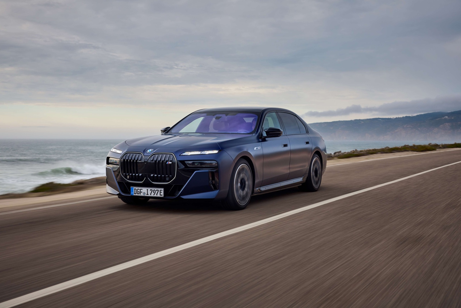 تُعتبر i7 سيارة السيدان المجهزة بالكثير من التقنيات المتطورة -المصدر: BMW