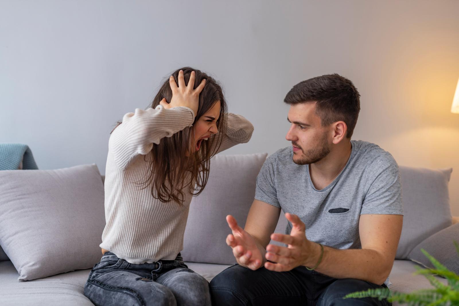 بقاء الخلافات دون حل يؤثر في العلاقة الحميمة بين الأزواج