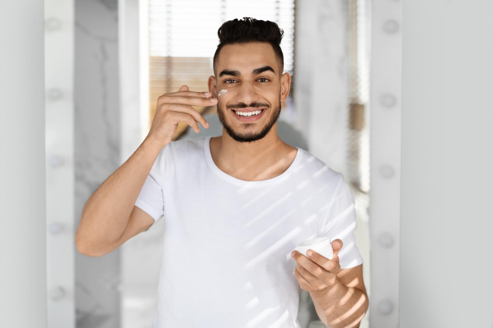 ترطيب البشرة للعناية بها خلال الربيع