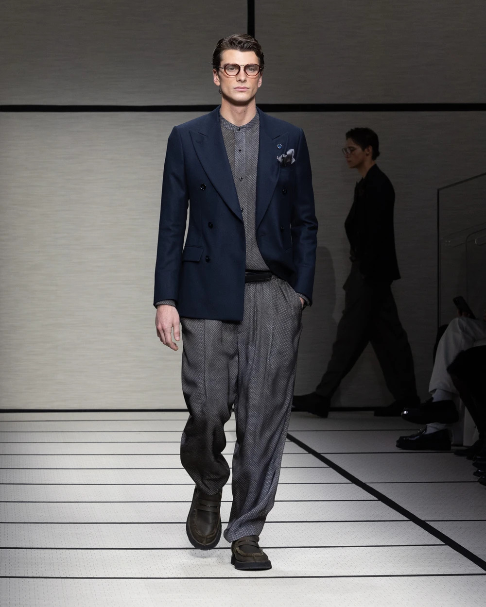 السترات الرسمية مهمة لإطلالة أنيقة تصلح للمناسبات الرسمية والعمل 