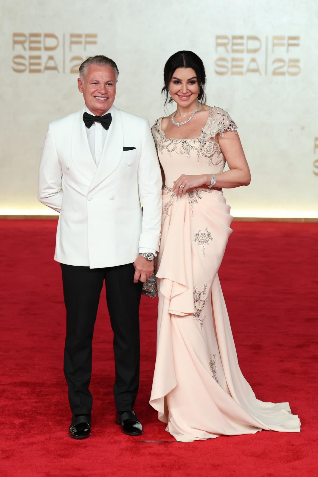 أروى جودة وزوجها في أول ظهور بعد زفافهما بأيام