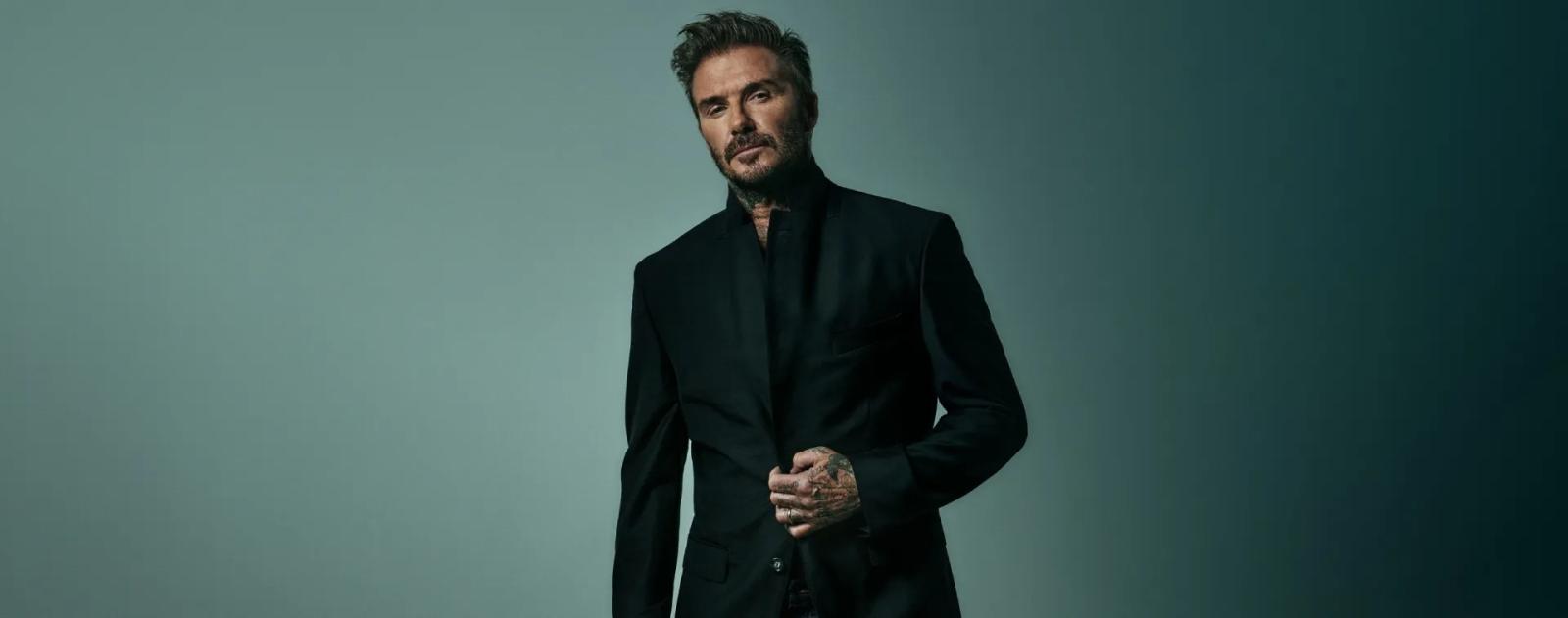 ديفيد بيكهام في جلسة تصوير لعطره الجديد