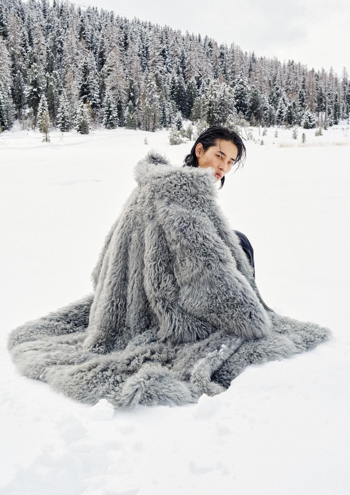  معطف من الشيرلينغ طويل الوبر لمزيد من الشعور بالدفء