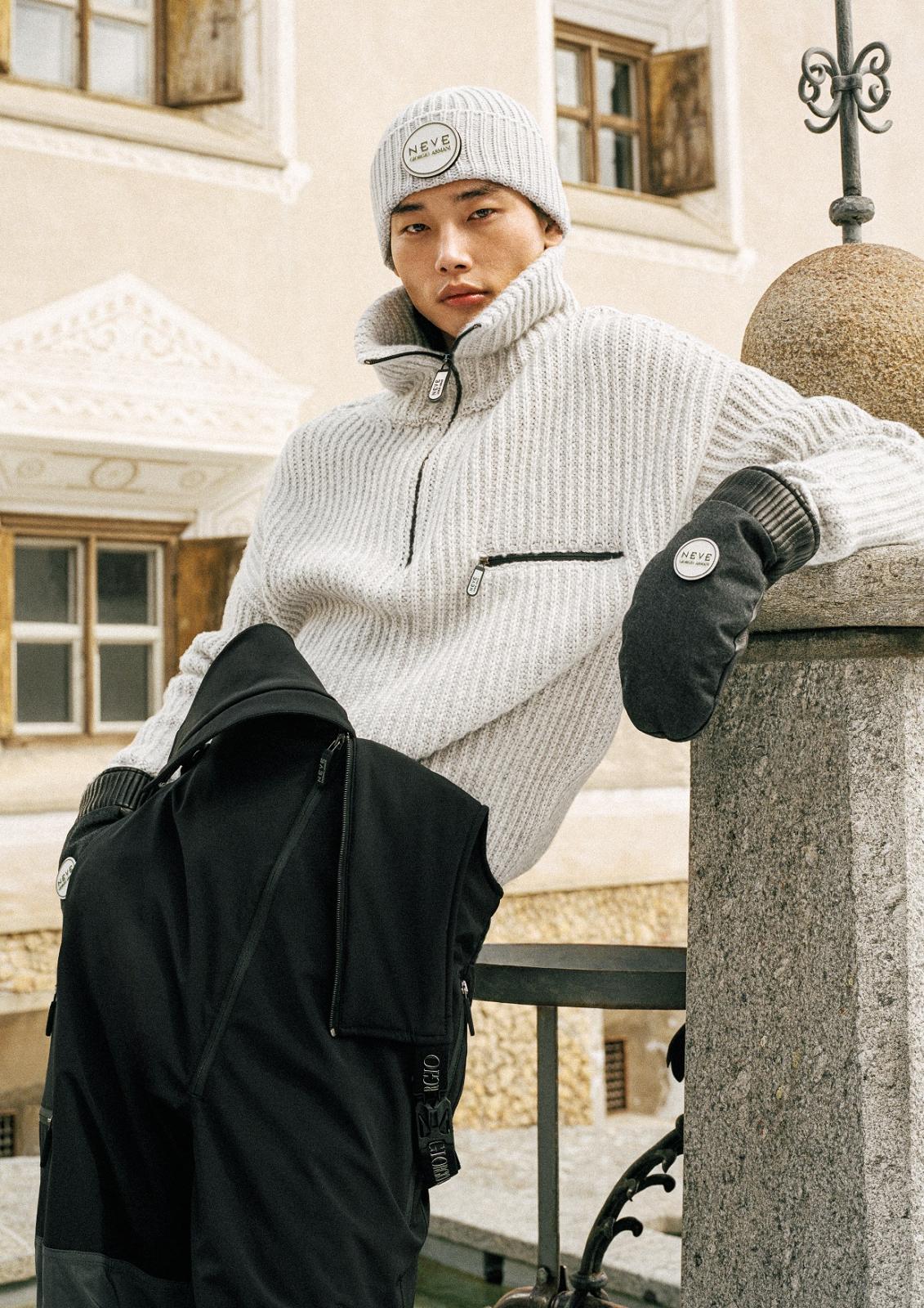 الكنزات الصوفية والقبعات منتشرة في مجموعة أرماني نيف لخريف وشتاء 2026