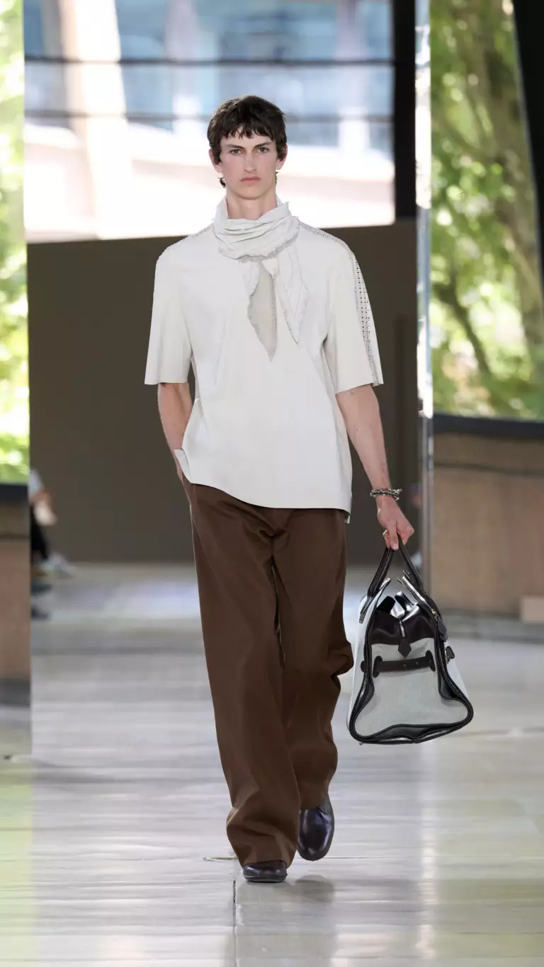HERMES_MRTW_SHOW_SS26_RUNWAY_FILIPPOFIOR_916_01-1.jpg
