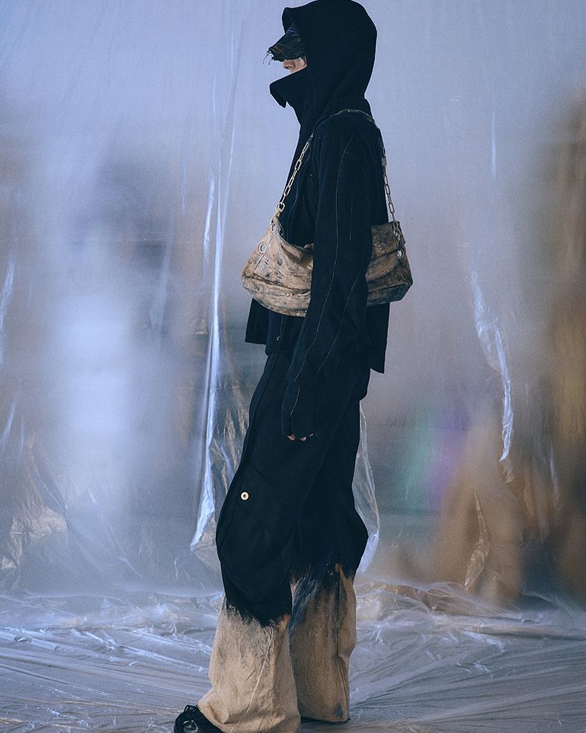 تداخل ألوان مميز في مجموعة Carnet-Archive