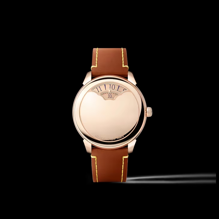 ساعة Tambour Convergence بتصميم مميز تظهر فقط عند الساعة 12