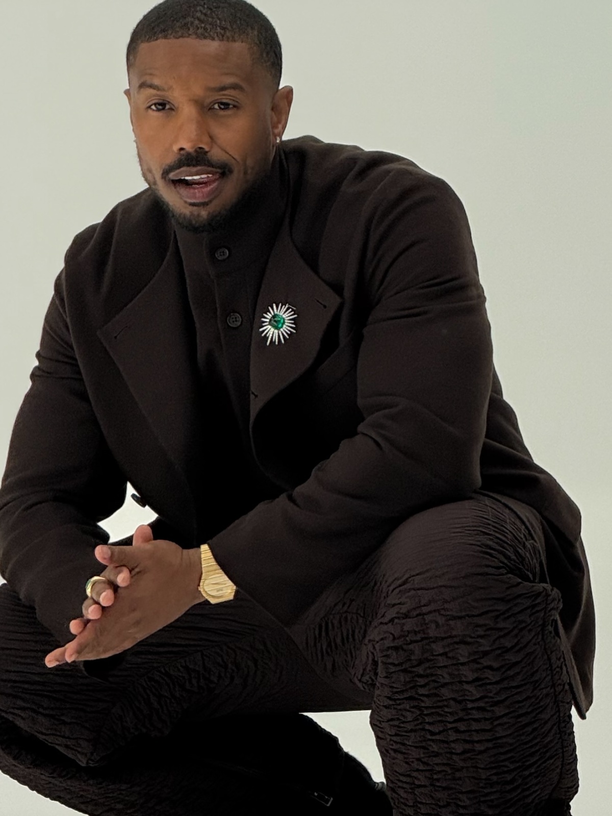 مايكل بي جوردن بقصة شعر Buzzcut