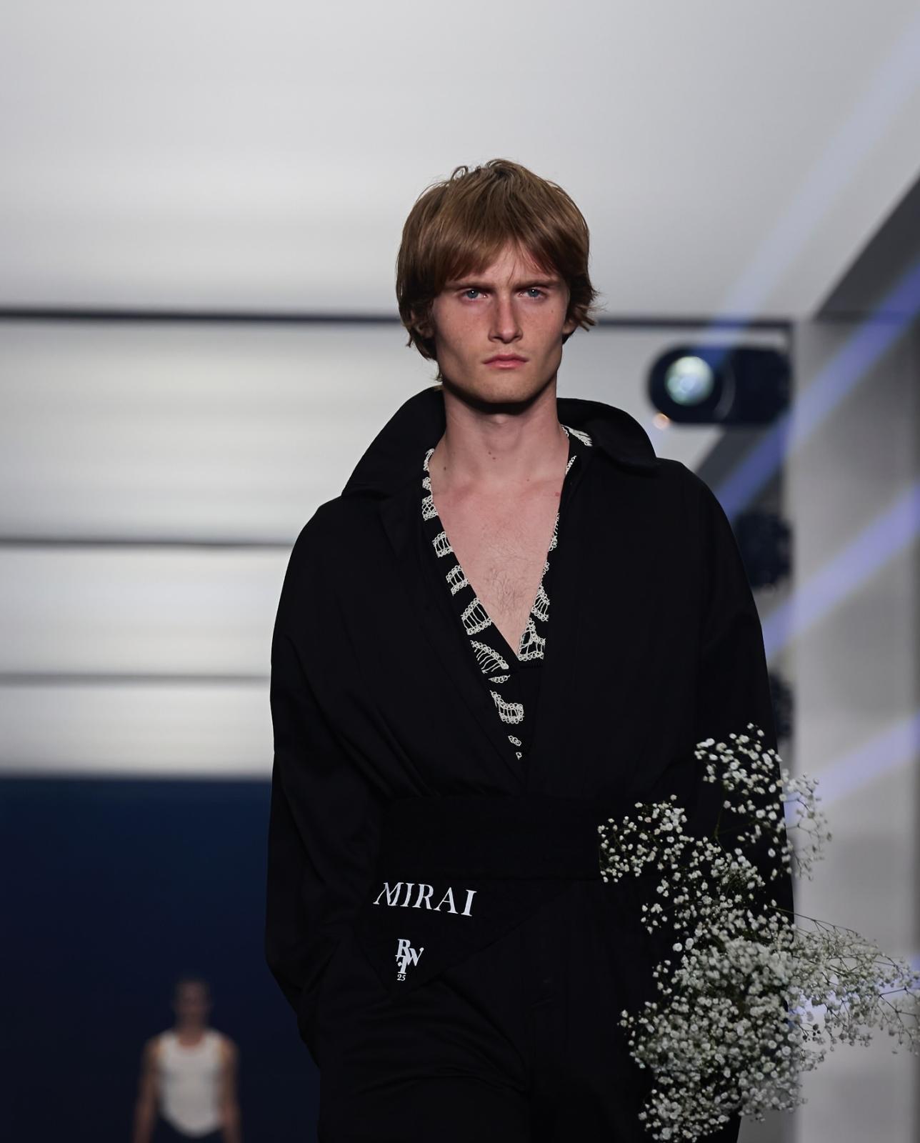riyadhfashionweek_1760973575_3747640436853321048_61583595504.jpg