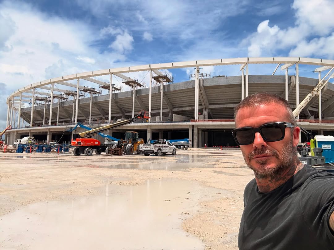 ديفيد بيكهام بشعر قصير