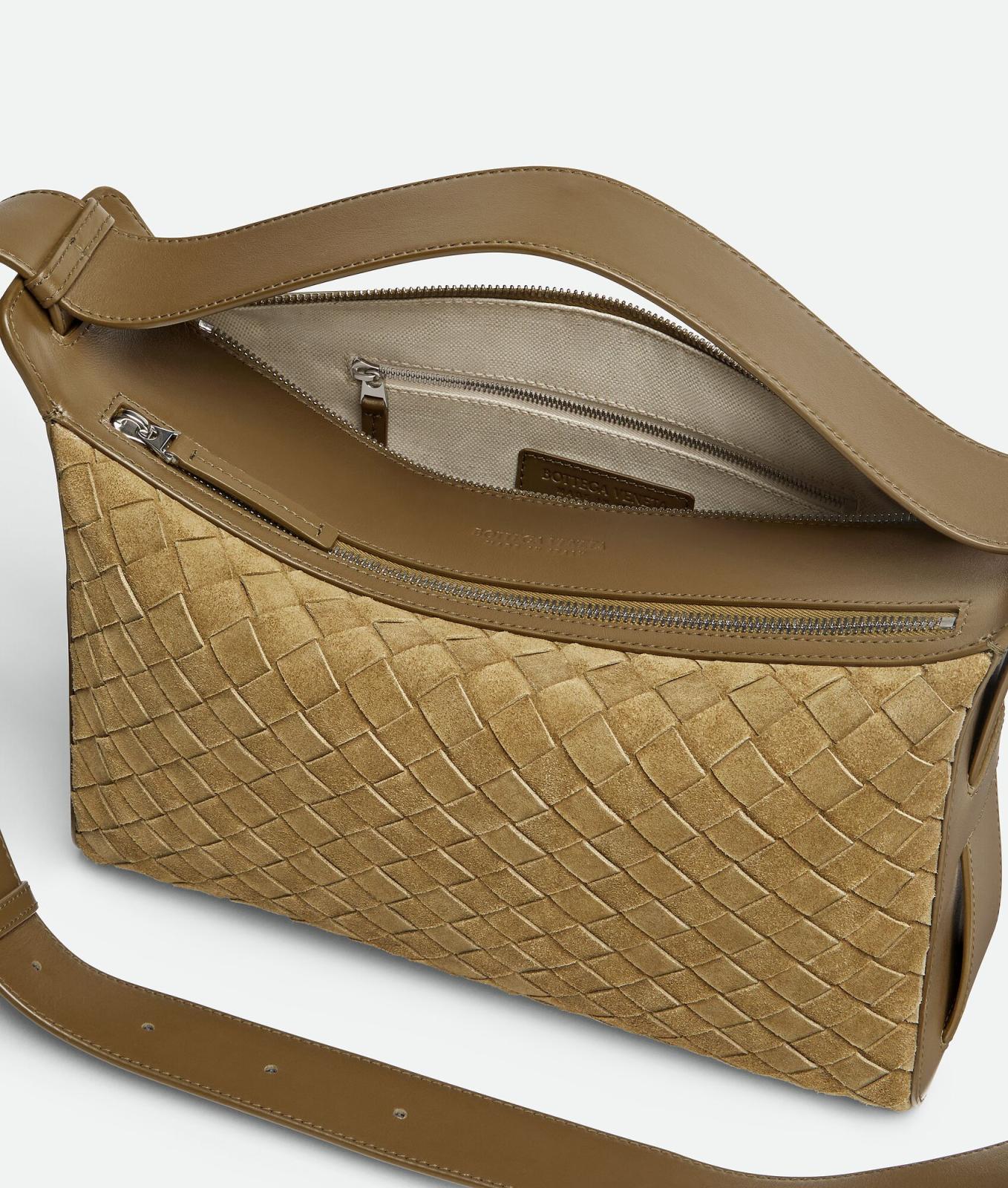 حقيبة Tribeca من علامة Bottega Veneta