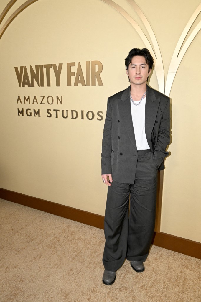 إطلالة الممثل "هدسون ويليامز" من حفل مجلة فانيتي فير وأمازون