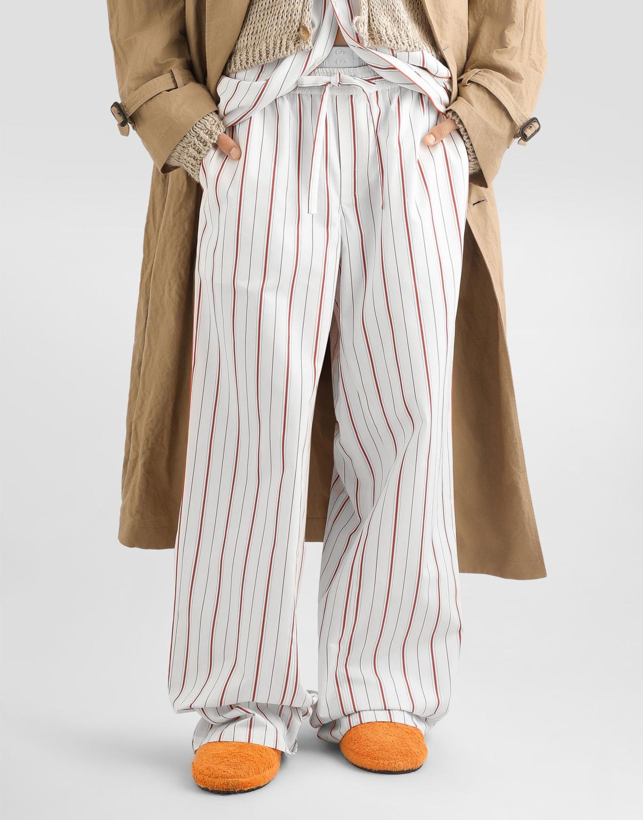 سروال مخطط بقصة واسعة من Dolce & Gabbana