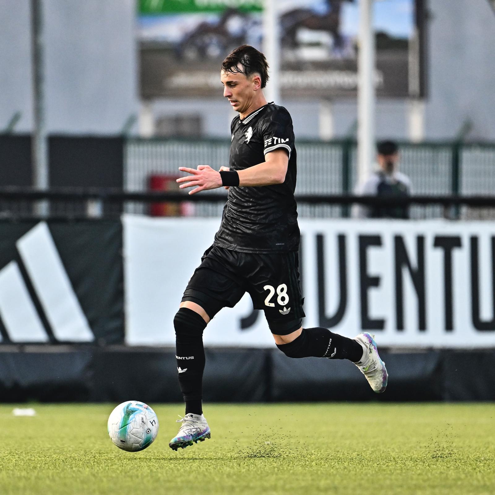 تشكيلة نادي يوفنتوس المتوقعة ضد ساسولو.. قرار مفاجئ بإراحة كيلي وكونسيساو