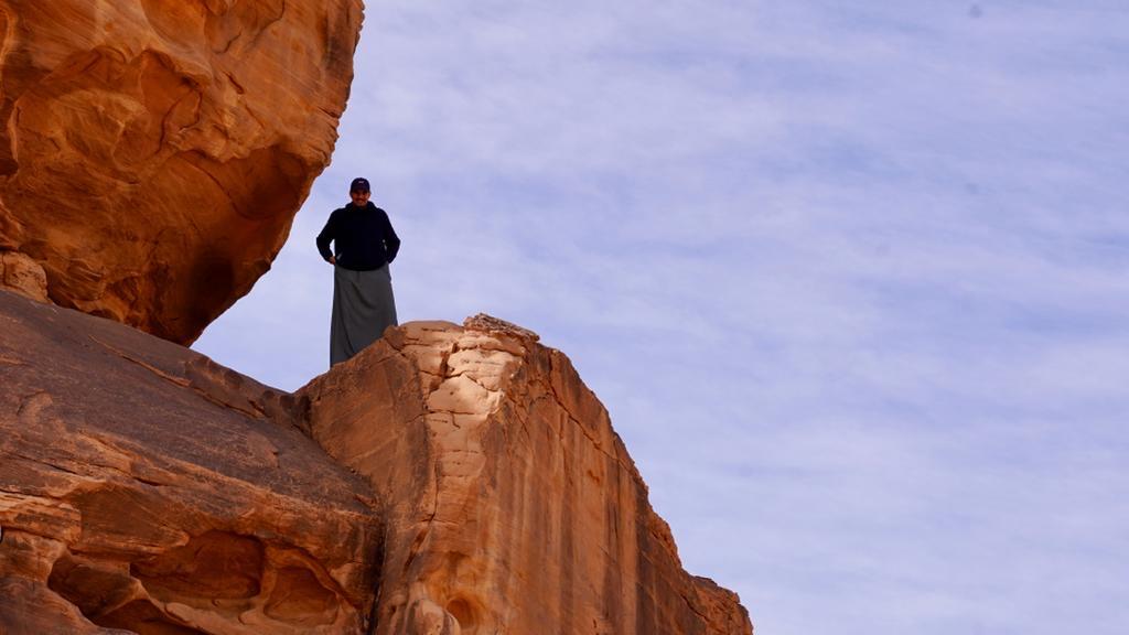 الموثق ومصو الآثار عبدالإله الفارس