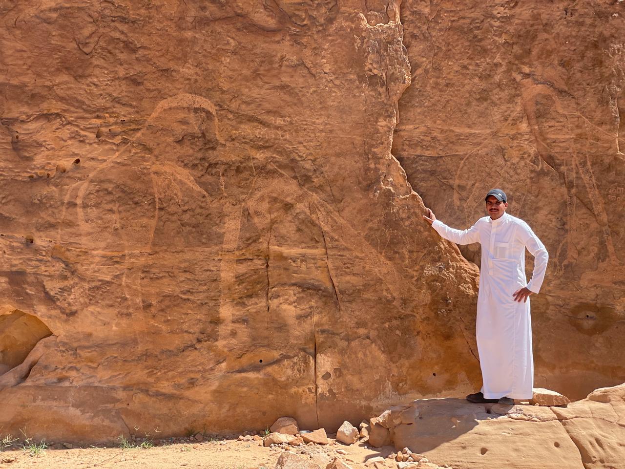 مصو الآثار عبدالإله الفارس