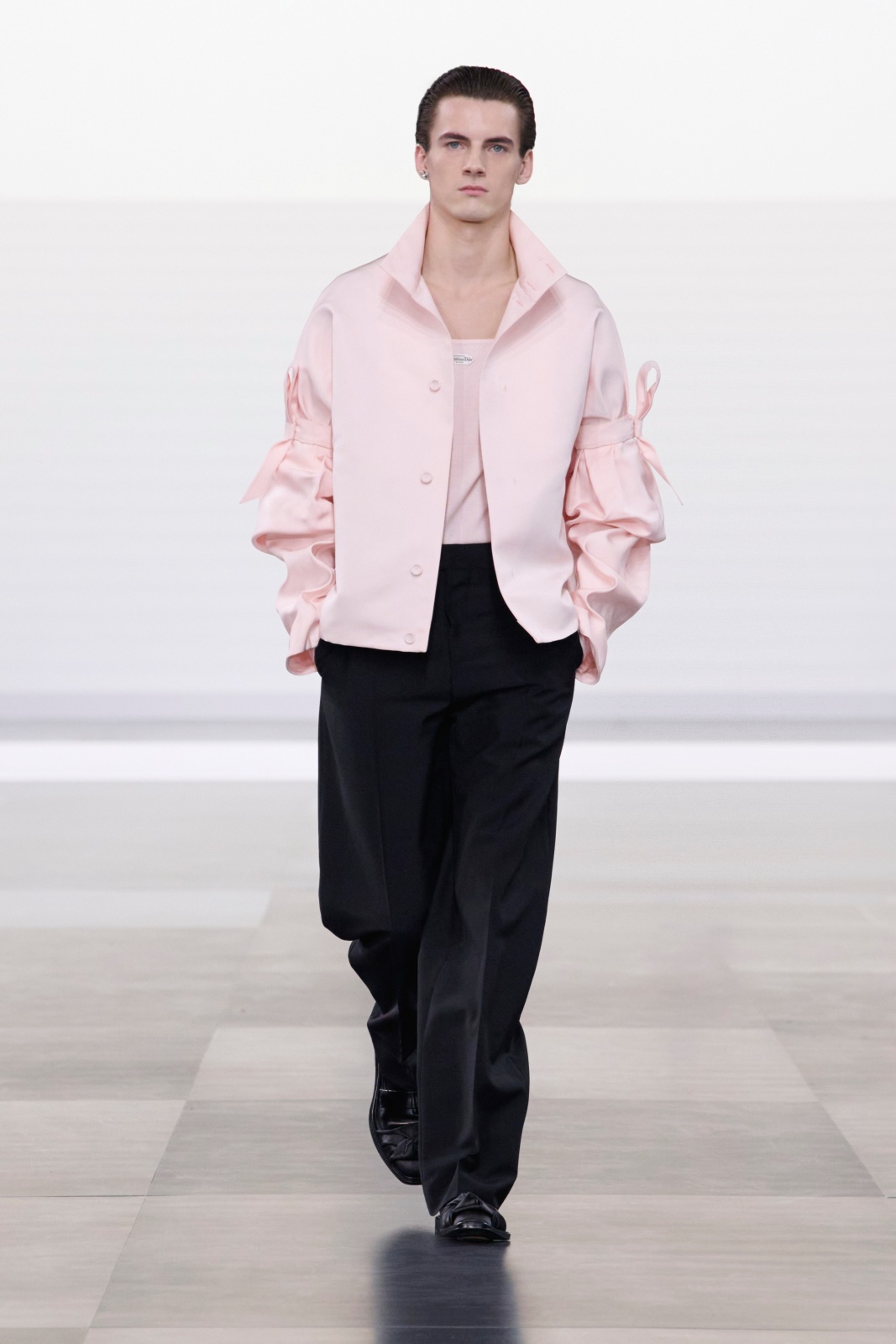 سحر الزهريّ بأسلوب Dior.