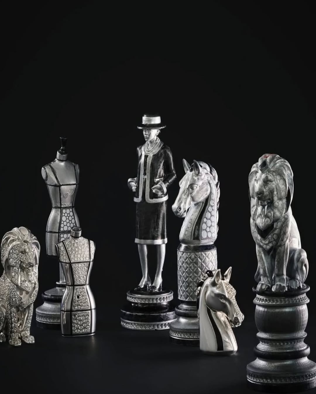 البيادق المبتكرة