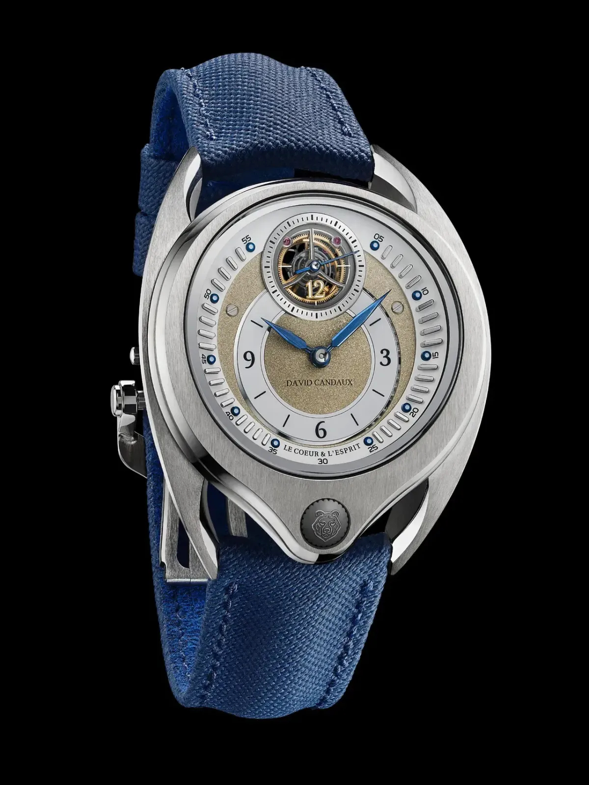 الساعة الأنيقة.