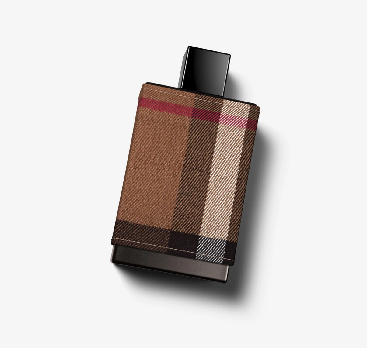 قماش يتحوّل إلى زجاج، وهوية بصرية تستمد قوتها من التراث وتقدّم العطر كإكسسوار يومي راقٍ