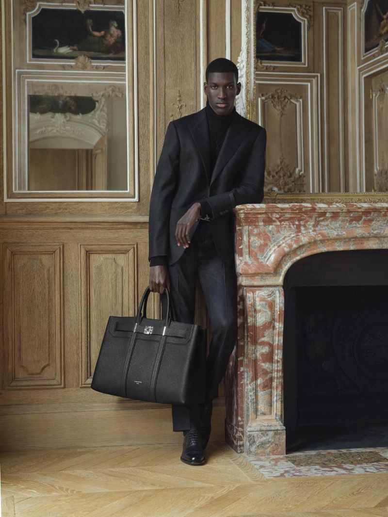Louis-Vuitton-.jpg
