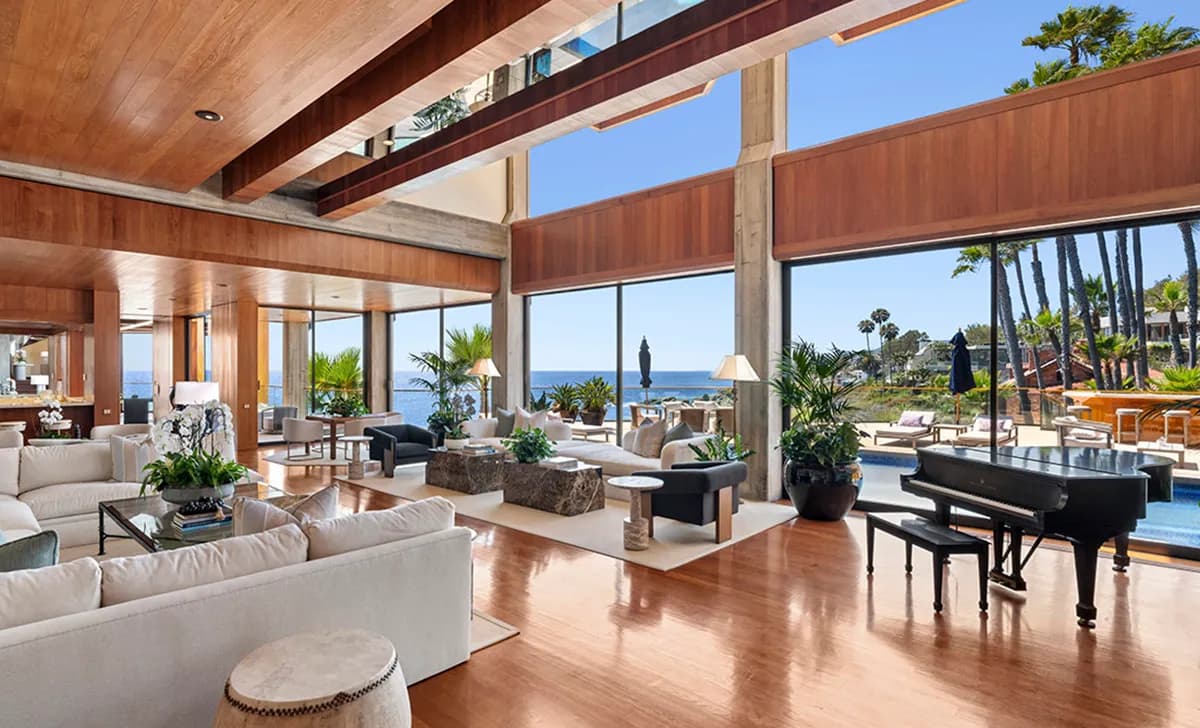 مرافق القصر الفاخر