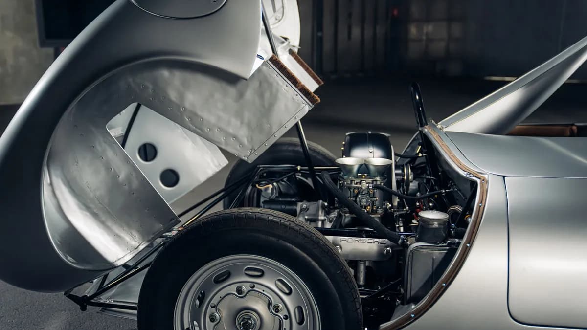 سعر سيارة "Porsche 550A Spyder"