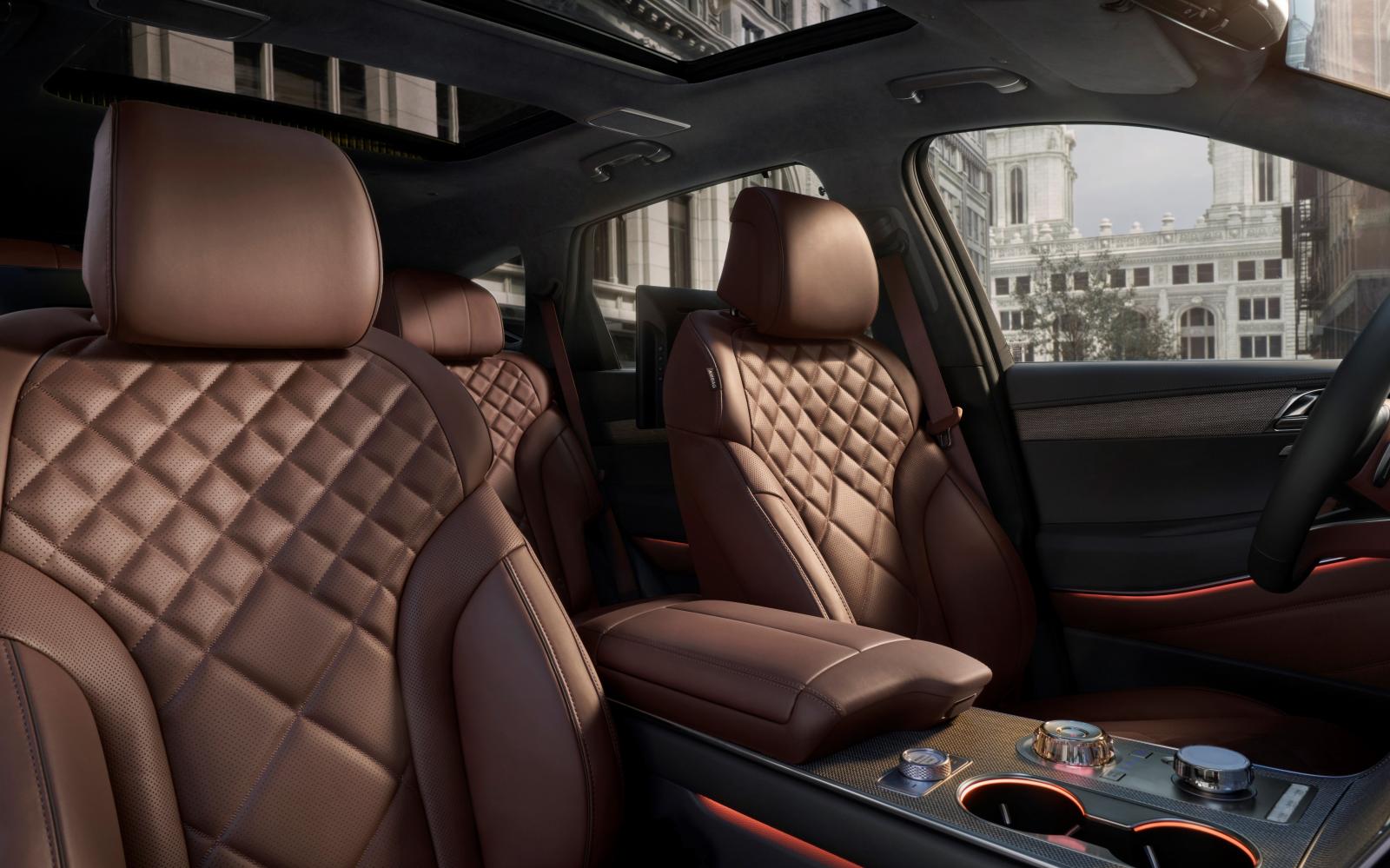 تطور واضح في المقصورة من حيث الراحة والتقنيات